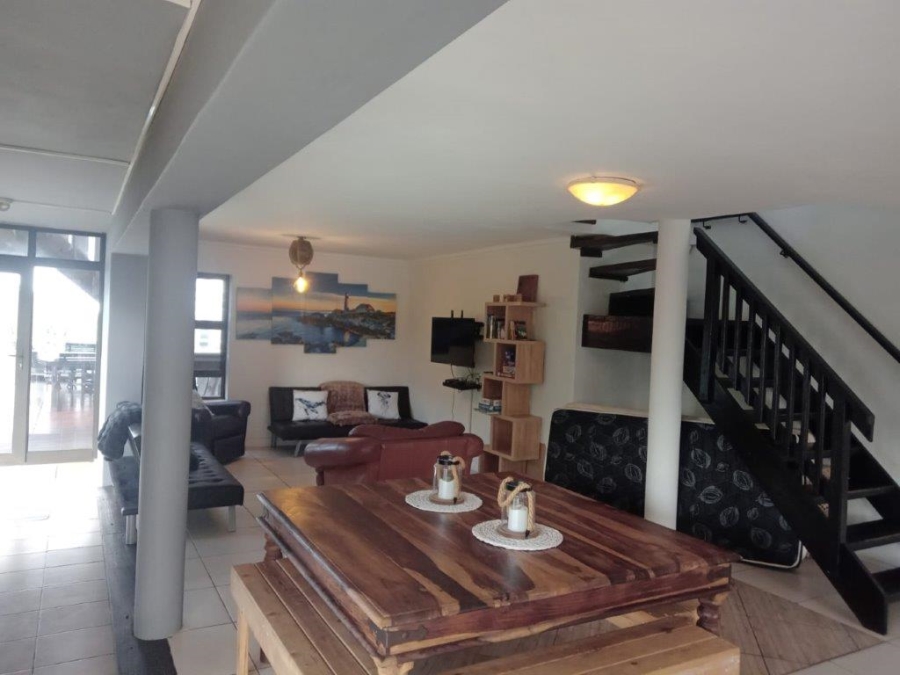 5 Bedroom Property for Sale in Paradise Beach Eastern Cape